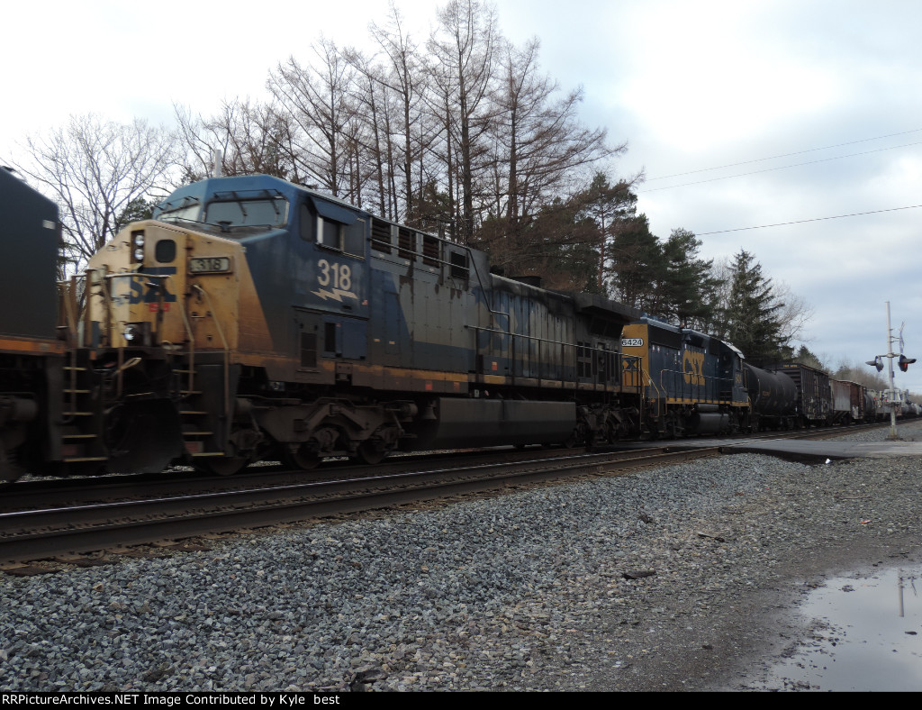 CSX 318 in YN2